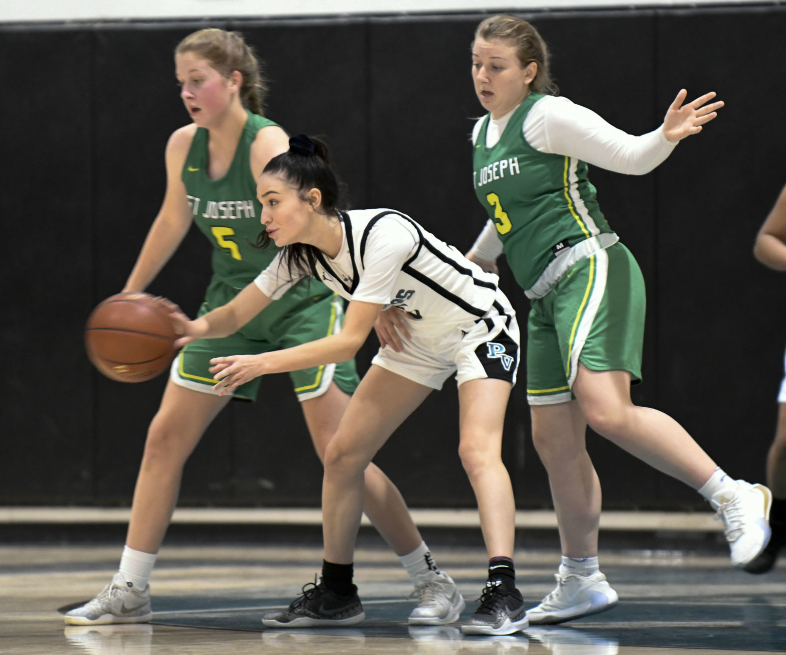 112619 SJ PV girls basketball 06.jpg